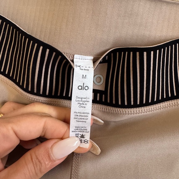 ALO Airlift High-Waist 7/8 Line Up Legging Taupe MEDIUM - Picture 7 of 9